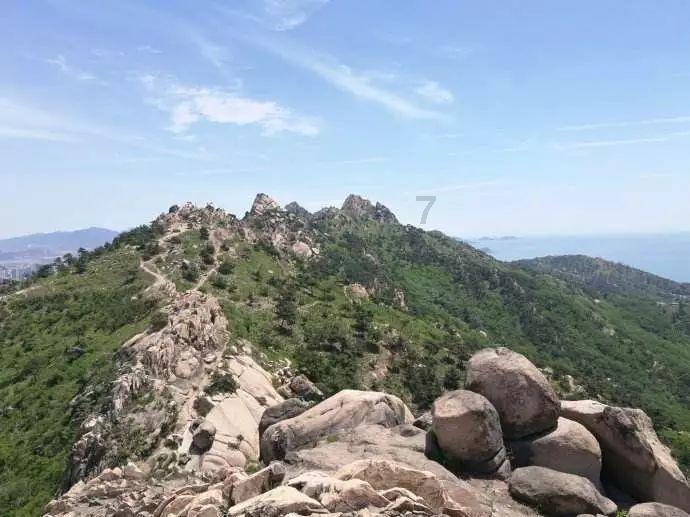 太阳女神谢娜永远都把快乐呈现给观众，把困难化成动力