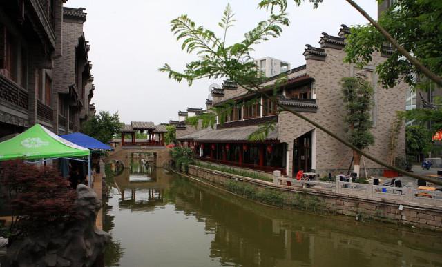 寻找游泳套件